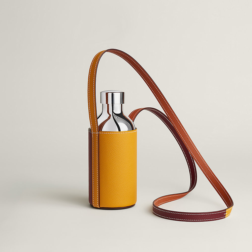 Flaneuse water bottle and shoulder strap - Green | Hermès USA